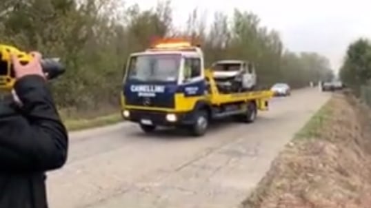 Mistero a Modena: cadavere carbonizzato trovato in auto