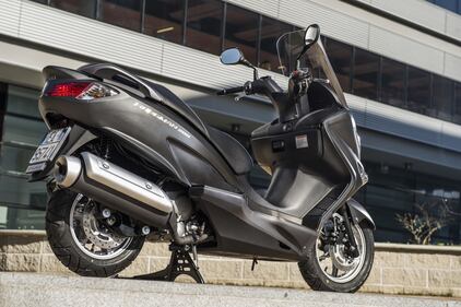 Suzuki Burgman 125-200 ABS 5