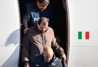 L'arrivo di Battisti a Ciampino 2