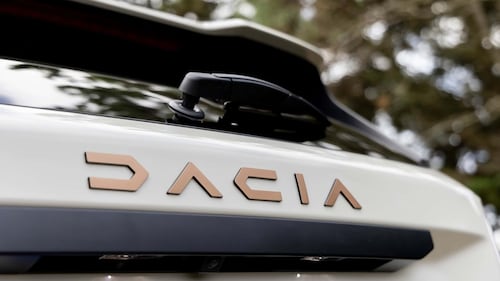 Nuova Dacia Duster 2024, guarda tutte le foto 13