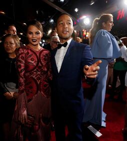 Chrissy Teigen, le foto 6