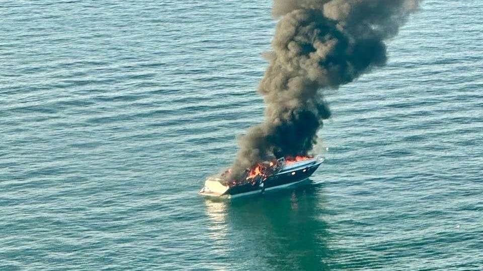 Yacht in fiamme a Jesolo / Luca Zaia (Facebook)