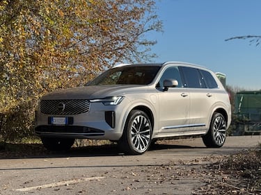 Volvo XC90: la gallery del nuovo SUV premium svedese, che comfort 20