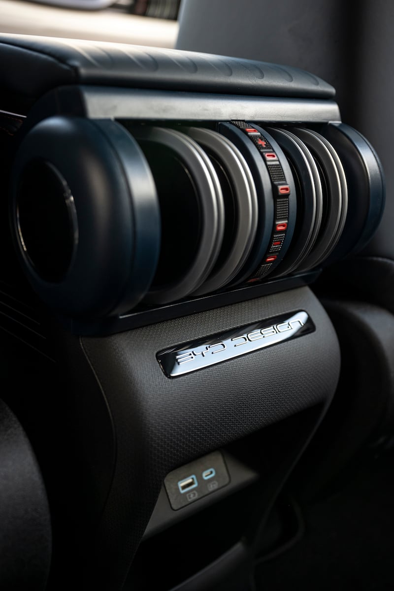 BYD Atto 3, guarda tutte le foto 24