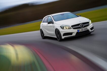 Mercedes A 45 AMG 14