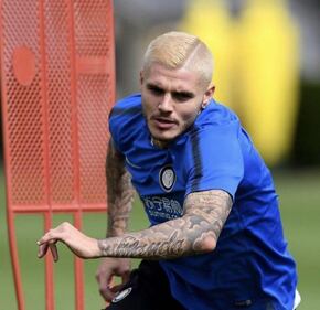 Icardi diventa biondo platino 1