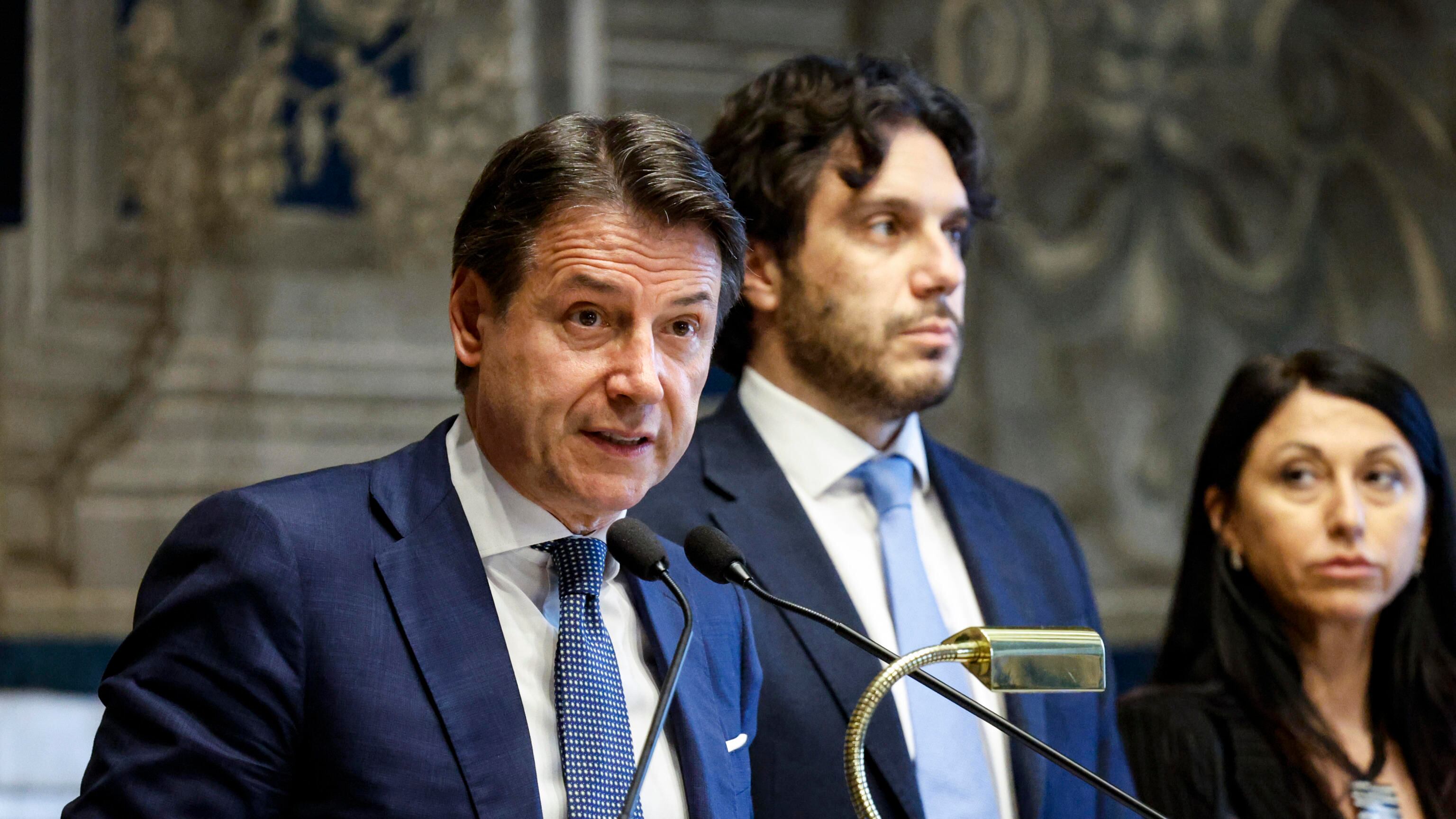 Riforme, il niet di Conte e Schlein. Renzi e Calenda aprono alla Meloni