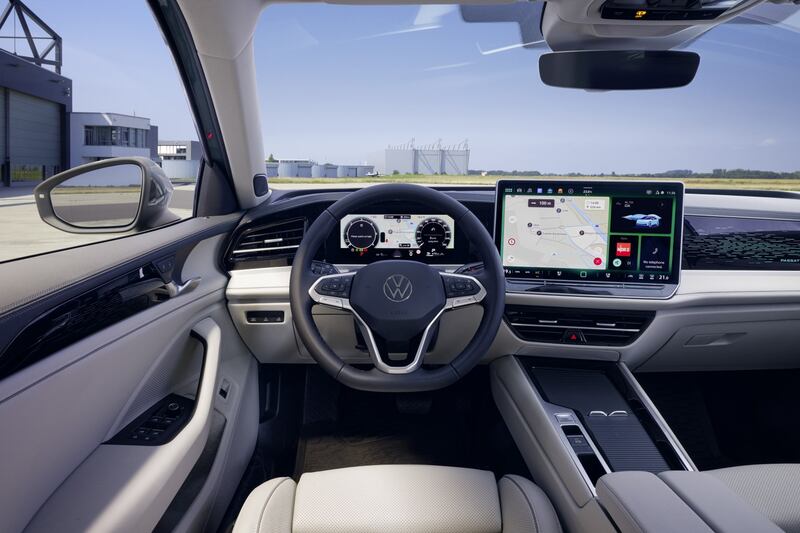 Volkswagen Passat: guarda tutte le foto 9