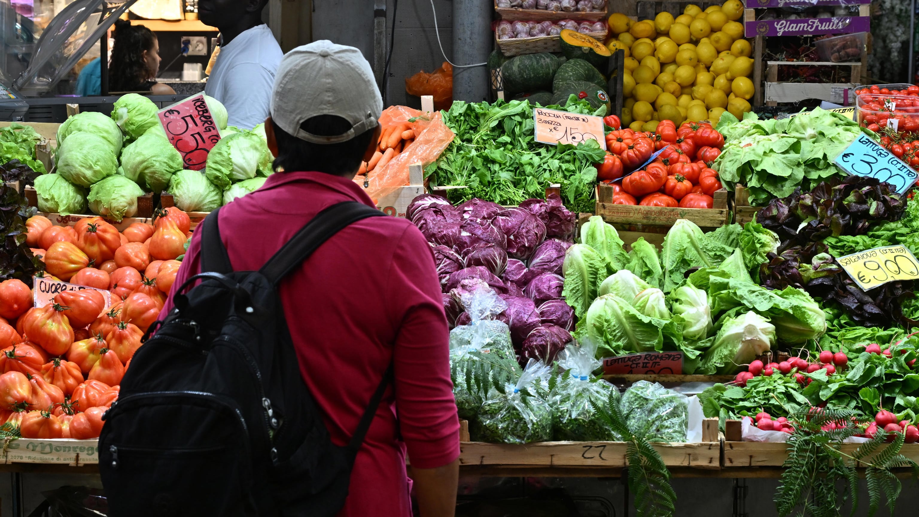 Frutta e verdura al supermercato: come capire se sono davvero fresche