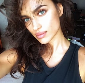 Irina Shayk da urlo: nuda su Instagram, il web esplode 9