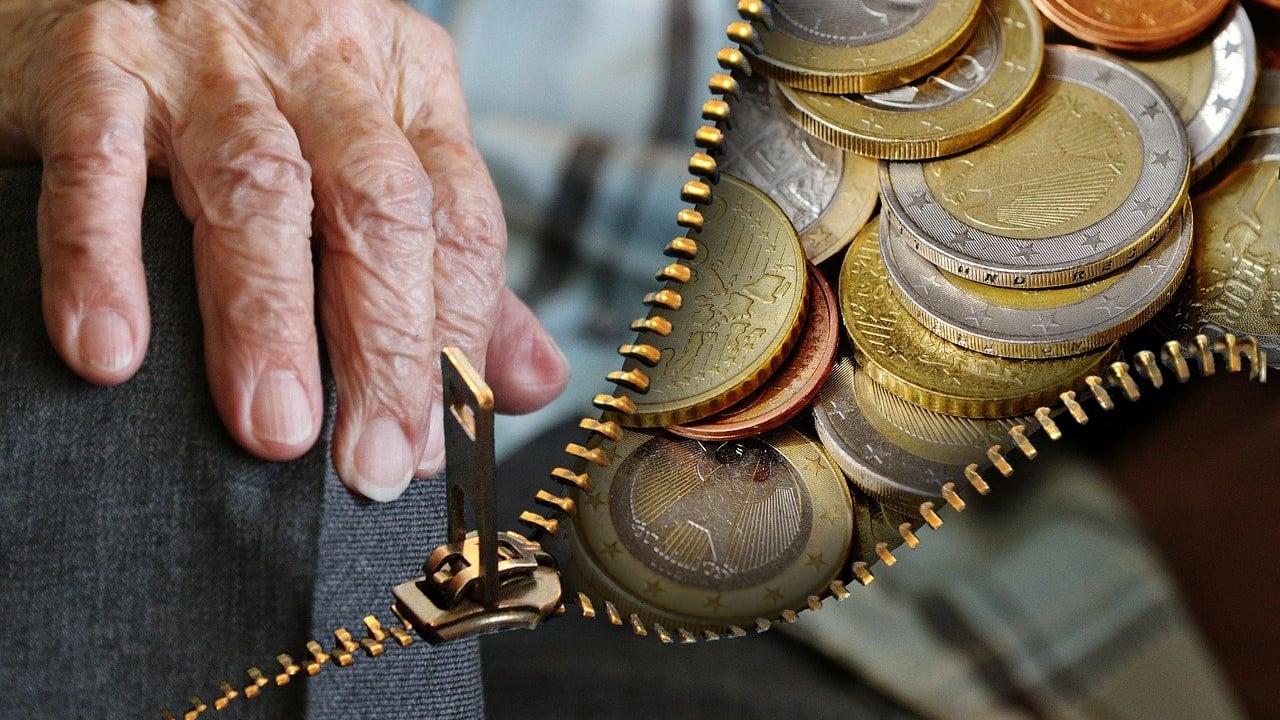 Pensione di reversibilità, ecco cosa cambia dopo la sentenza della Cassazione: a chi spetta