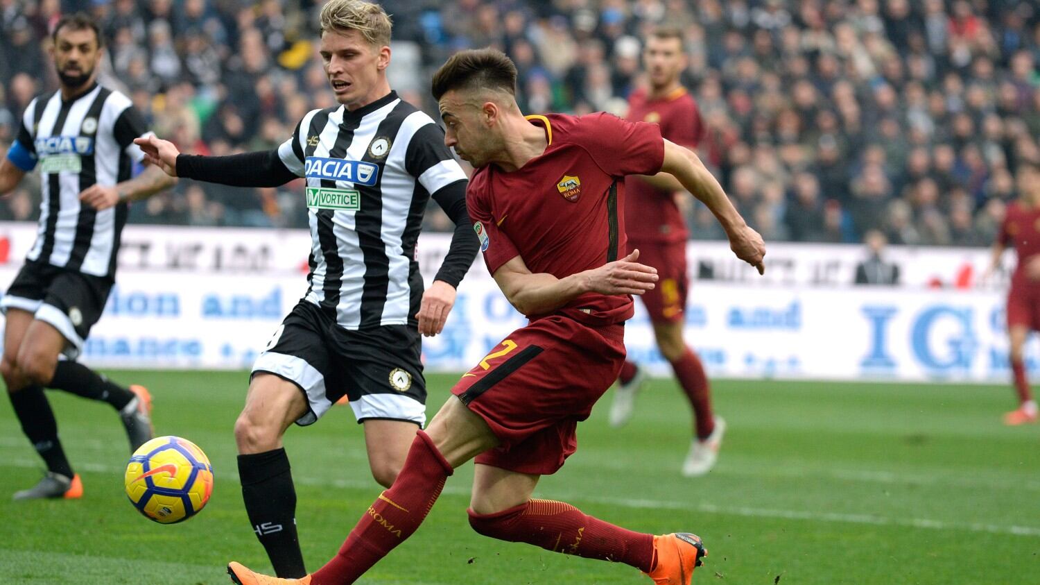 Ecco i calciatori italiani più pagati: El Shaarawy guida la top ten