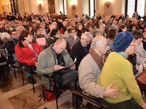 No global in Comune: "Nutrite il pianeta o le multinazionali?"