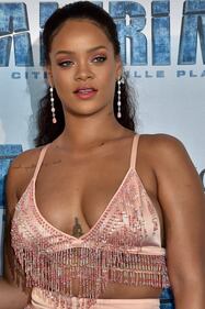 Rihanna sexy alla première di Valerian 7