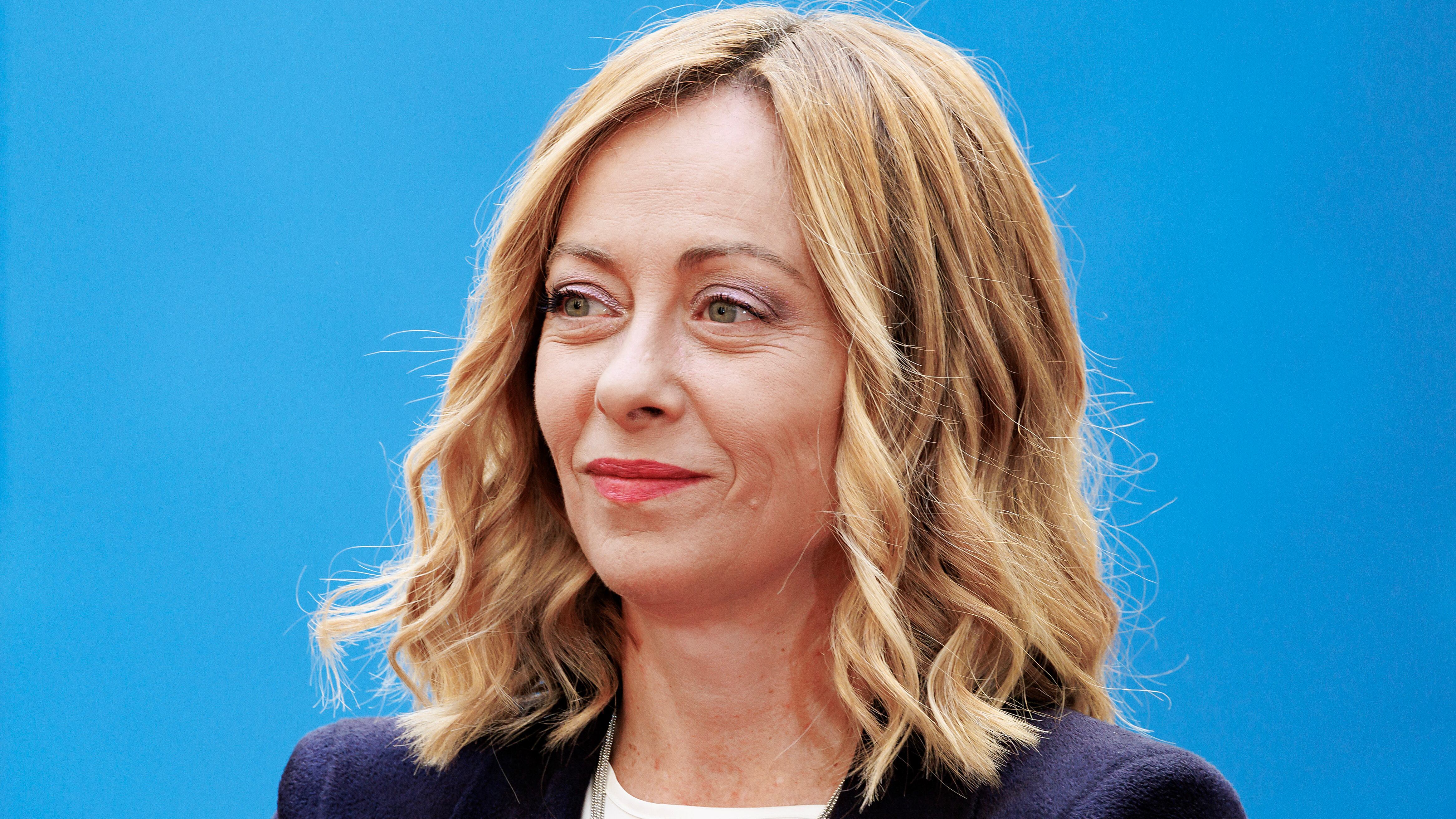 Gli auguri di Natale della Meloni: "Ci attende un 2025 impegnativo per un'Italia forte"