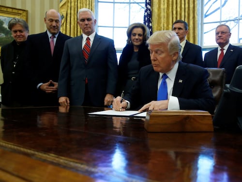 Per i jihadisti l'ordine di Trump contro i musulmani è una "vittoria"