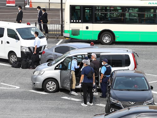 Tetsuya, il disoccupato fanatico delle armi. L'ipotesi lupo solitario e l'ombra della setta
