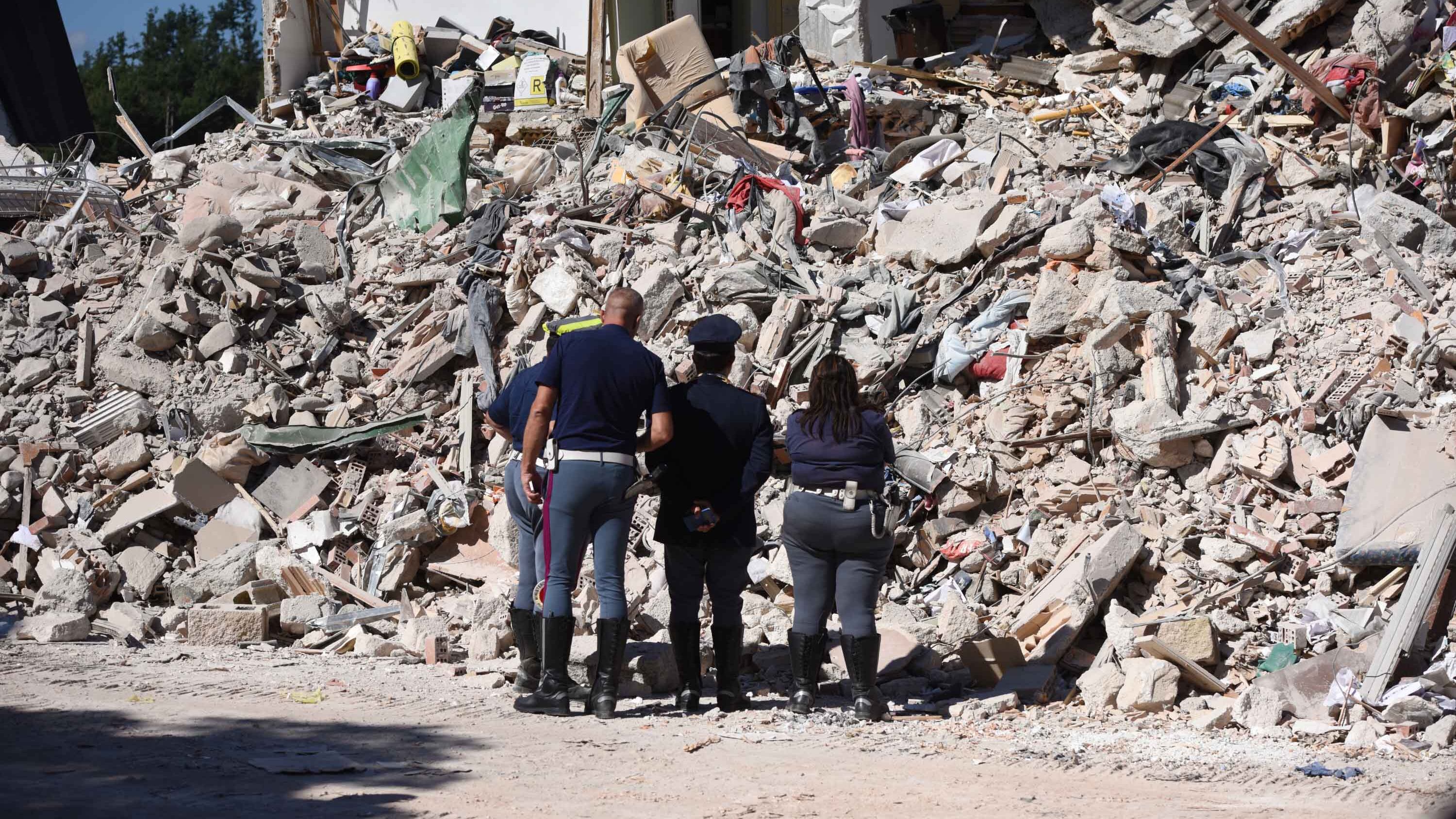 Troppa generosità, ad Amatrice si rischia il caos
