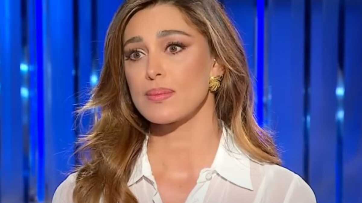 "Ho capito che dovevo mandarlo a casa”. Belen Rodriguez vuota il sacco su Elio Lorenzoni
