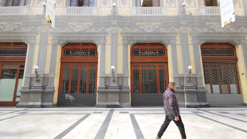 La desolazione della Galleria Principe di Napoli 2