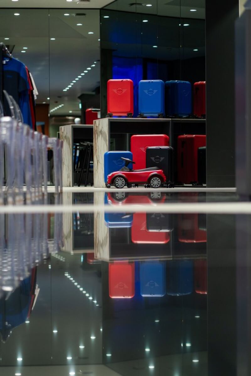 BMW e MINI, svelate le nuove collezioni Lifestyle 2024, guarda tutte le foto 4