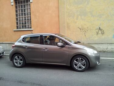 Peugeot 208 1.2 VTi 6