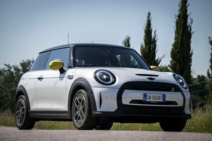 Mini Elettrifigata: le foto della nuova edizione speciale della piccola anglo-tedesca elettrica 4