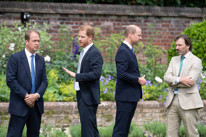 Harry e William insieme per Lady D. 1