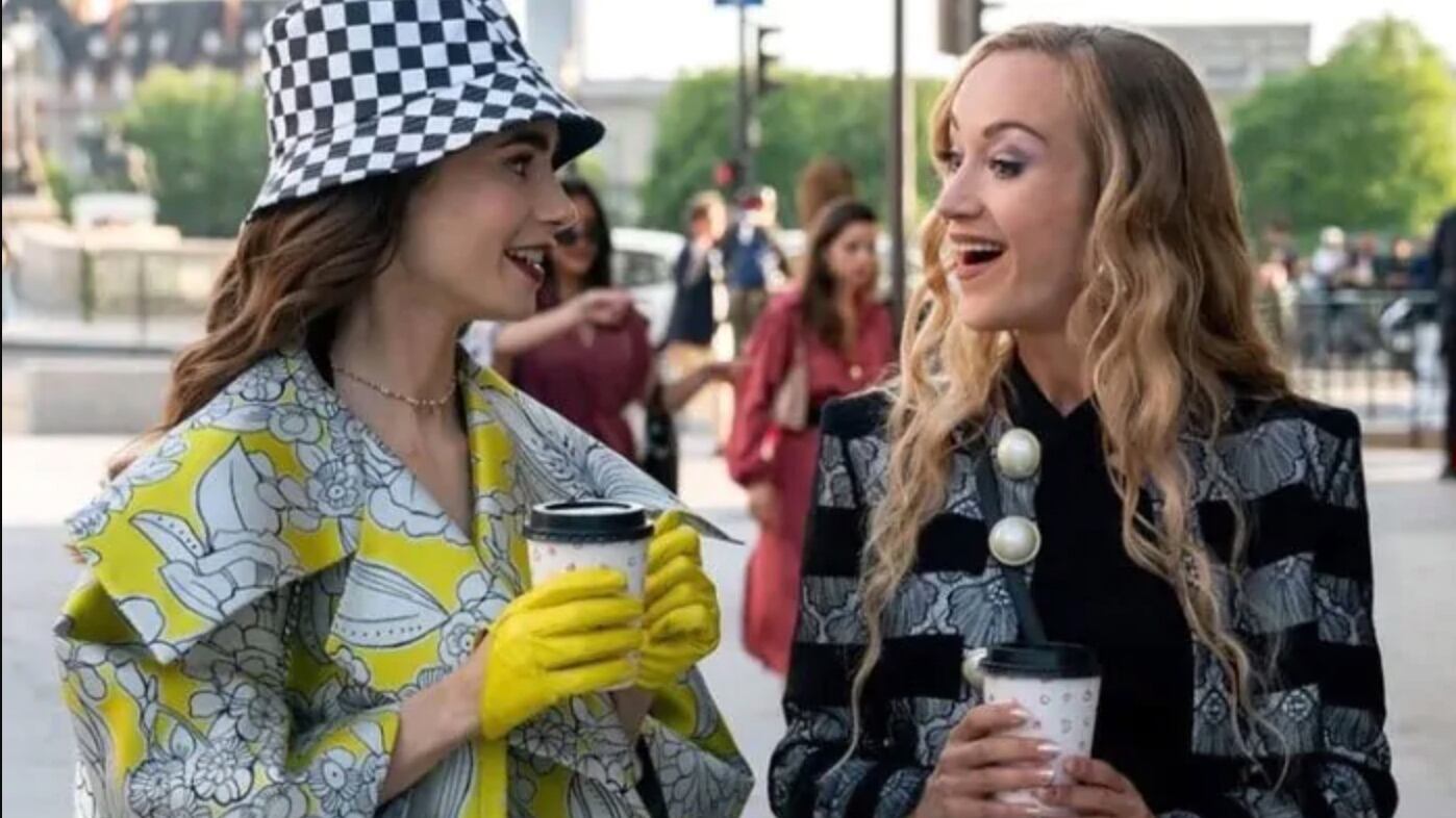 Kiev all'attacco di Netflix per la serie tv "Emily in Paris"