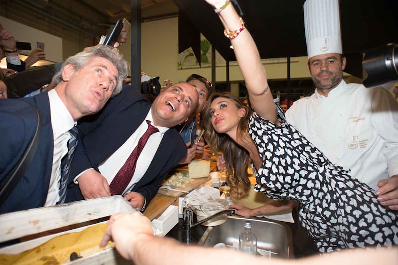 Belen Rodriguez, diva supersexy e mamma tenera 26