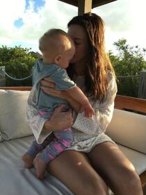 Liv Tyler, in arrivo il terzo figlio? 4
