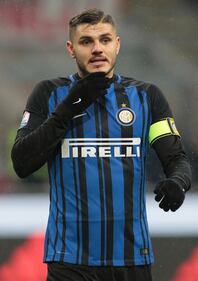 Wanda Nara e Mauro Icardi hot sui social: lui è nudo 7
