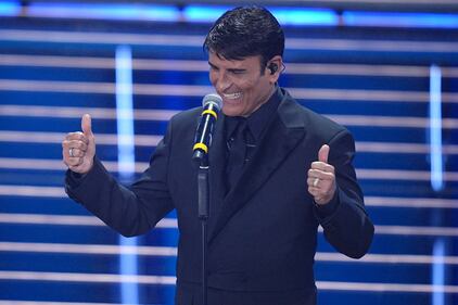 Sanremo, cosa hanno indossato i cantanti e i conduttori per la terza serata 4