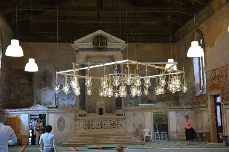 Chiesa trasformata in moschea: ecco le immagini dall'interno 5