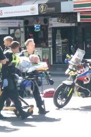 Auto contro la folla a Melbourne, le immagini dell'attacco 7