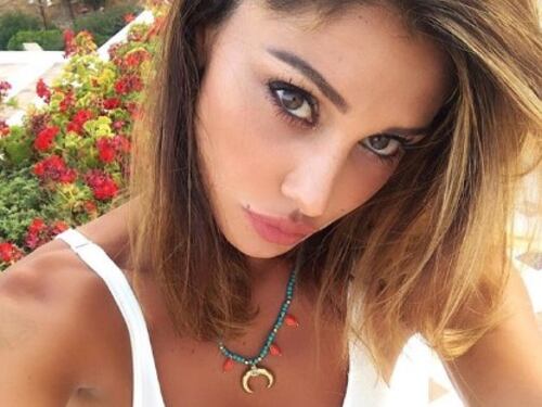 La verità sul lato b (perfetto) di Belen: "Aveva esagerato con le iniezioni ed è aumentato troppo"