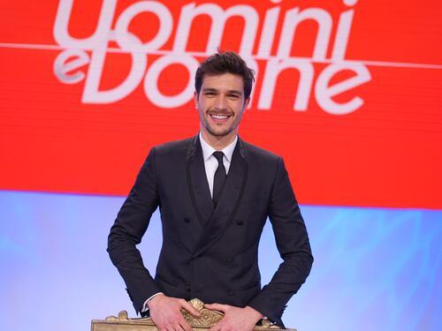 Uomini e donne, il nuovo tronista Andrea: "Cerco l'amore caos"