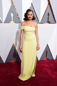 Oscar 2016: tutti i look dal red carpet 32