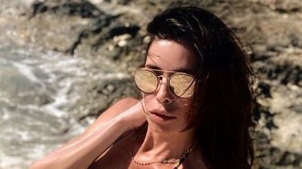 Aida Yespica sexy e selvaggia alle Maldive