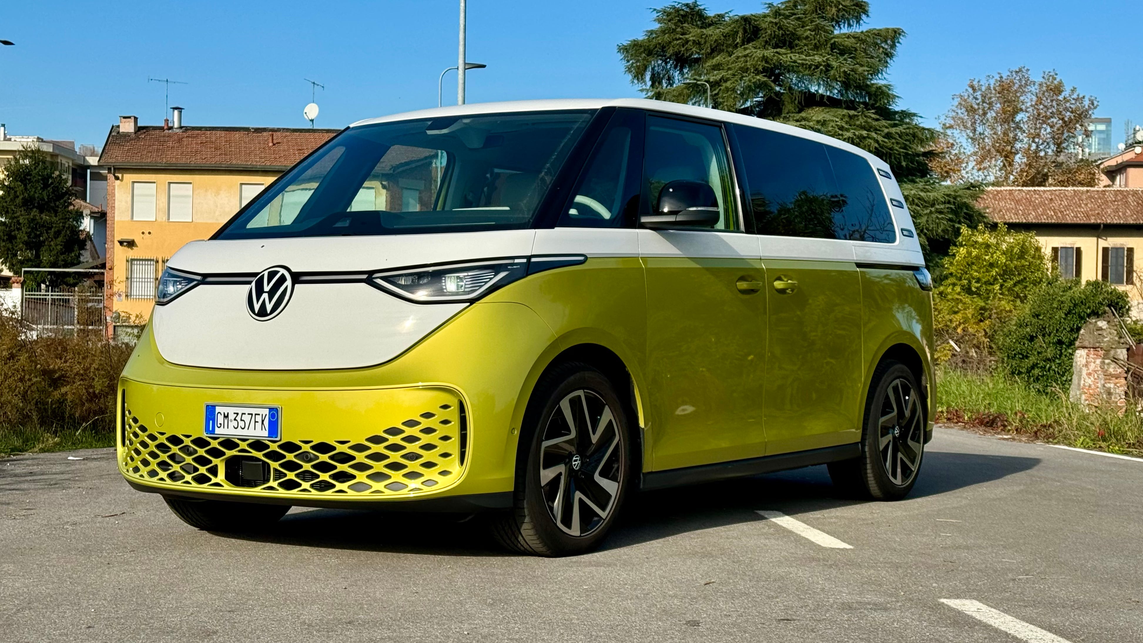 Volkswagen ID.Buzz, come viaggiare in compagnia con il sorriso – La prova