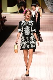 Monica Bellucci e le star in passerella per Dolce & Gabbana 4