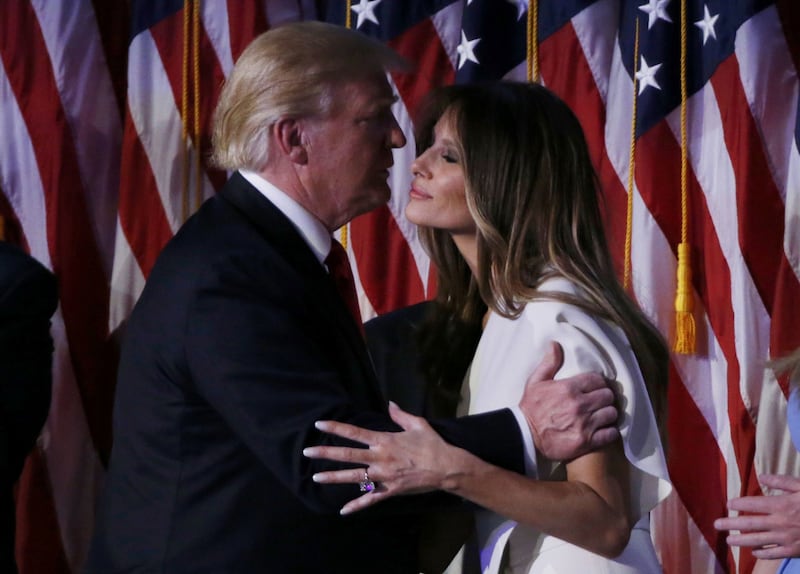 Milly D'Abbraccio e Donald Trump, immagini 2