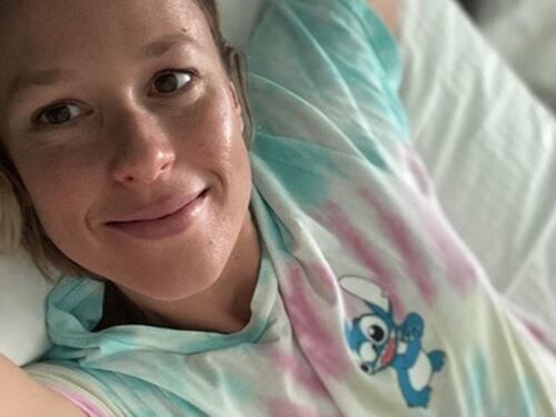 Federica Pellegrini, il selfie scatena il web: "Senza l'intimo...?"