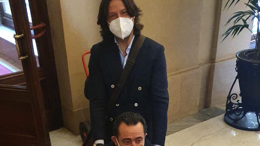 Fa sciopero della fame, deputato FdI ha malore nel bagno della Camera
