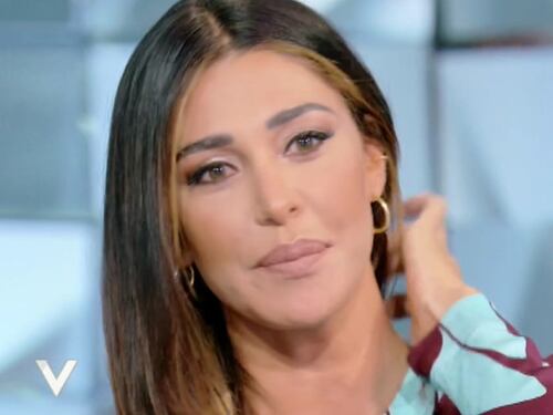"Sono una mamma single". Così Belen conferma l'addio ad Antonino