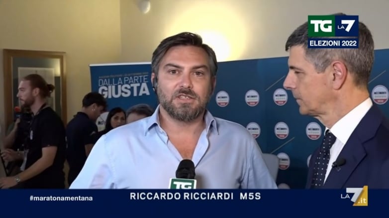"M5s penalizzato dal nubifragio di Napoli..."