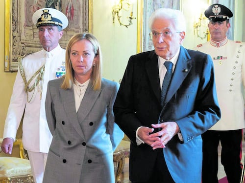 Mattarella e Meloni: una festa "inclusiva". Sullo sfondo l'ombra della legge elettorale