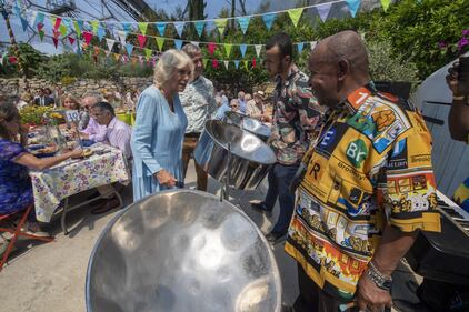 Il principe Carlo e Camilla in visita ufficiale in Devon & Cornwall 5