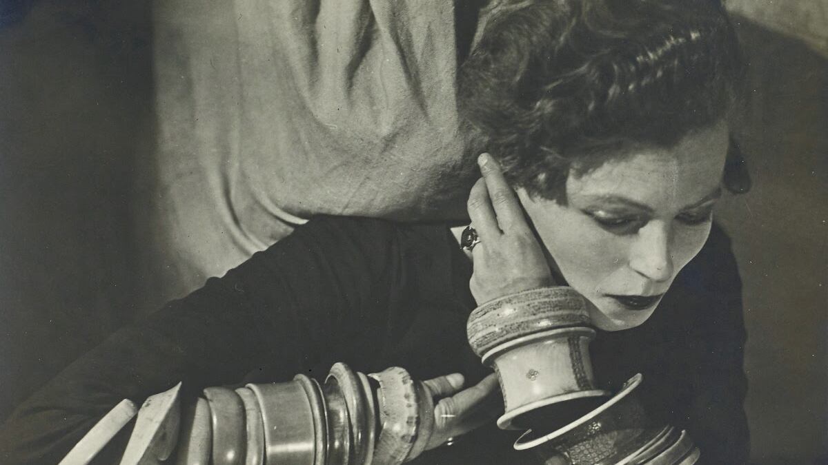 Il mito di Nancy Cunard. Poetessa, snob e ribelle che segnò il mondo con la sua "Parallasse"