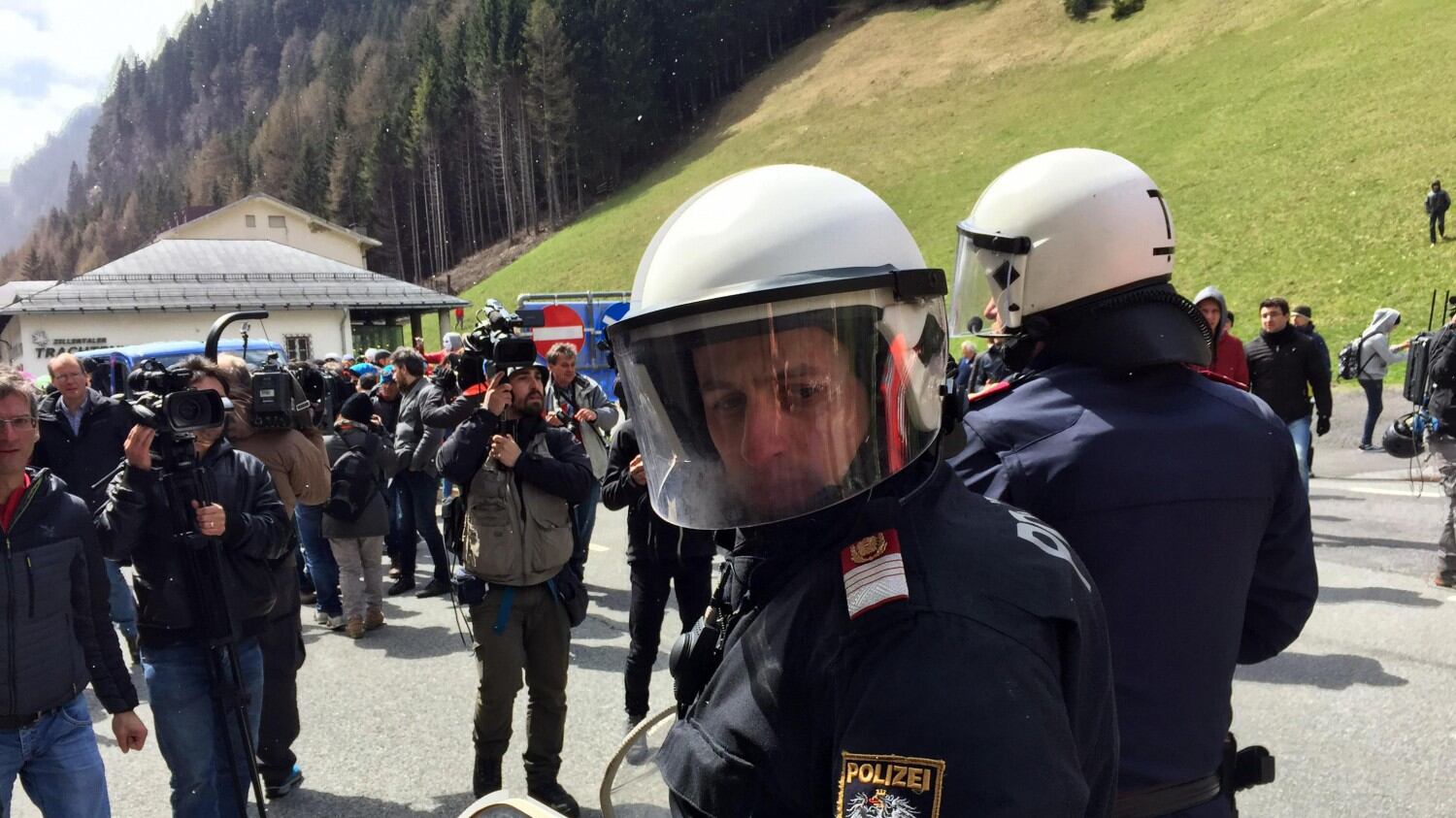 Brennero, l'Ue contro Vienna: "Deve spiegare e chiarire"
